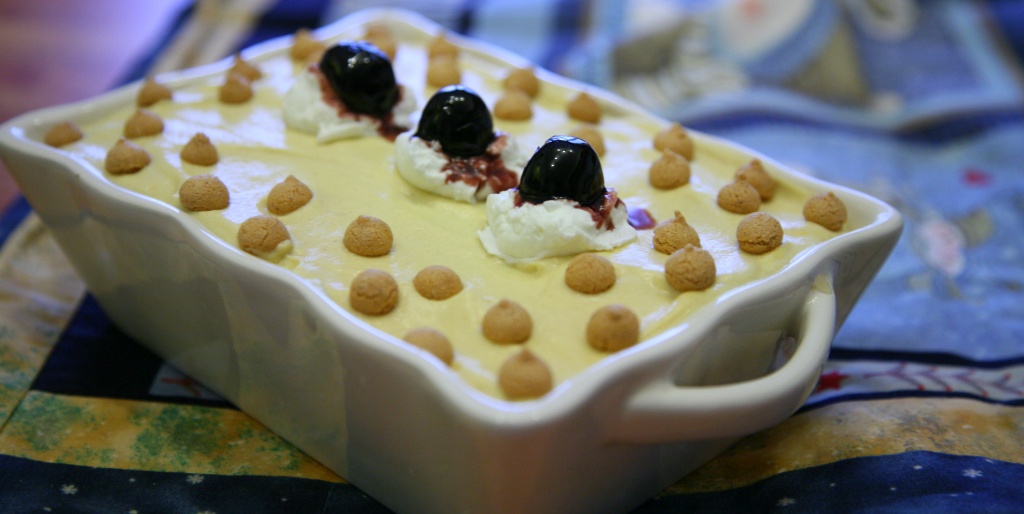 Tiramisù al marsala con amarettini e ciliegie sciroppate