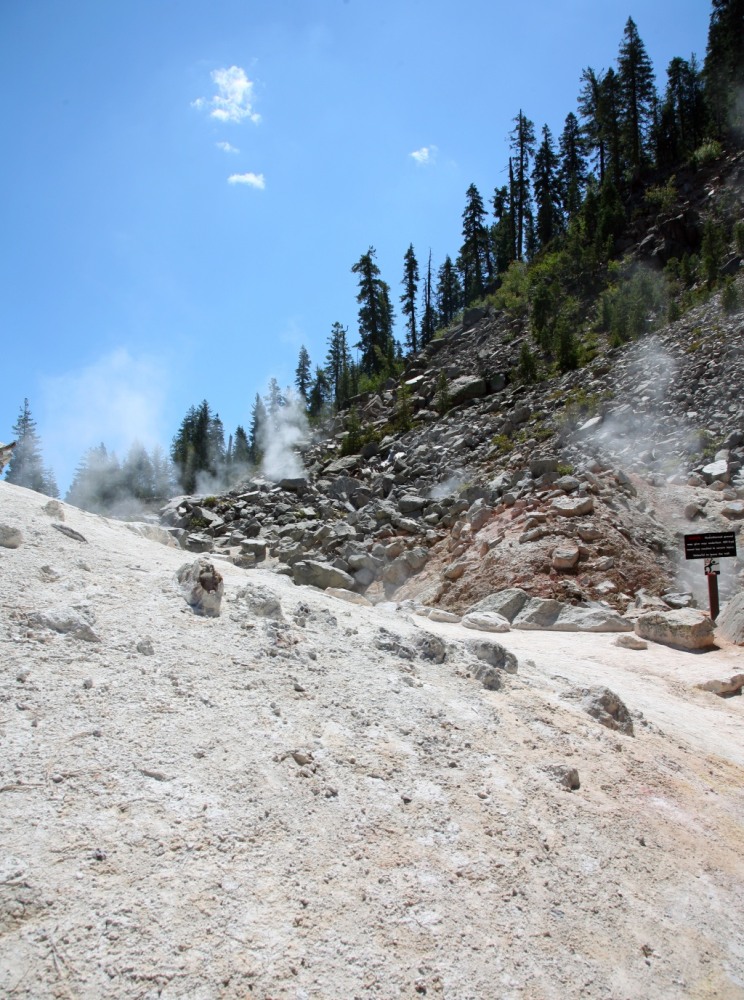 lassen Volcanic NP devils Kichen